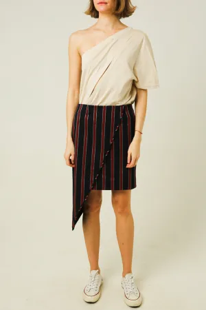 One shoulder T-shirt